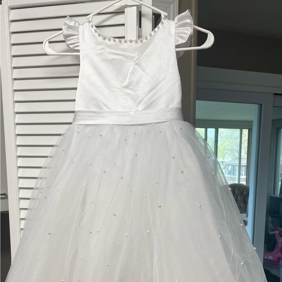 Flower girl dress/formal girls dress. Size 6 (kids) - Picture 2 of 2